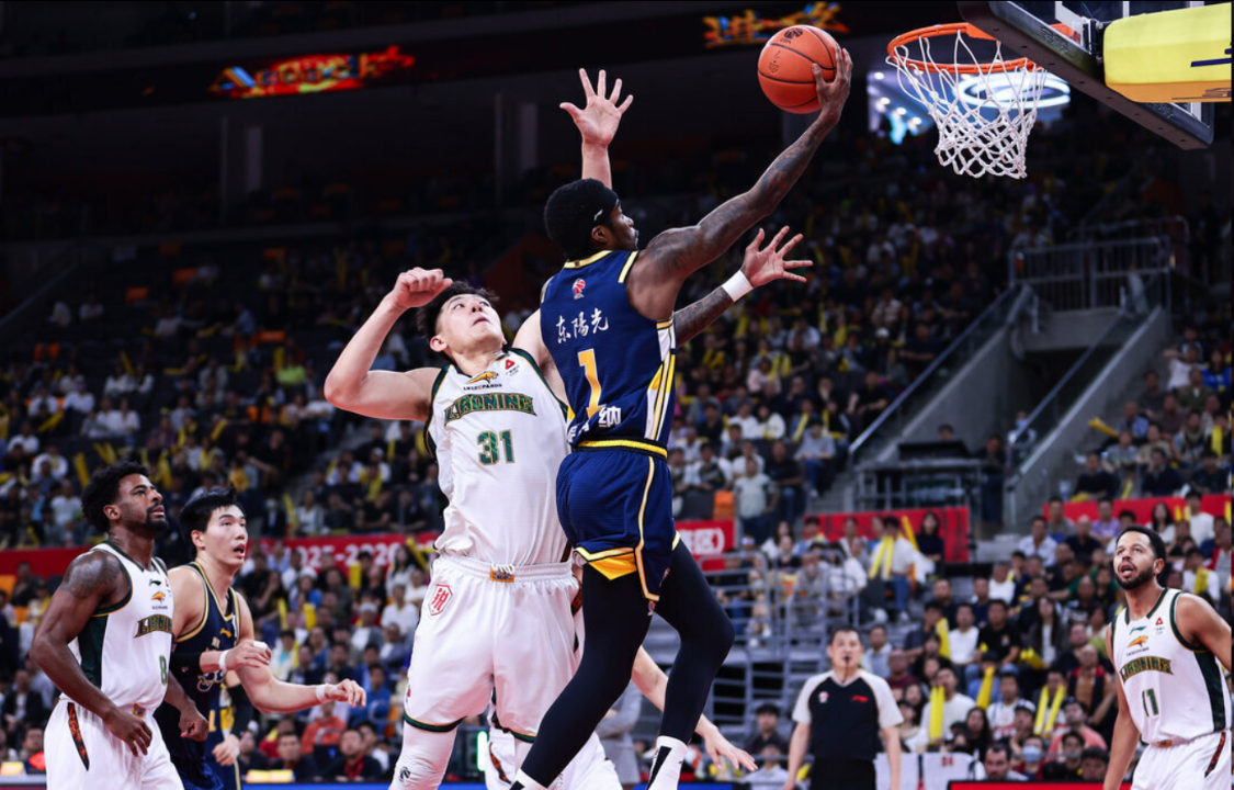 开云体育app-广东所有本土球员得分总和不到萨姆纳一半，球迷：都被杜锋骂傻了